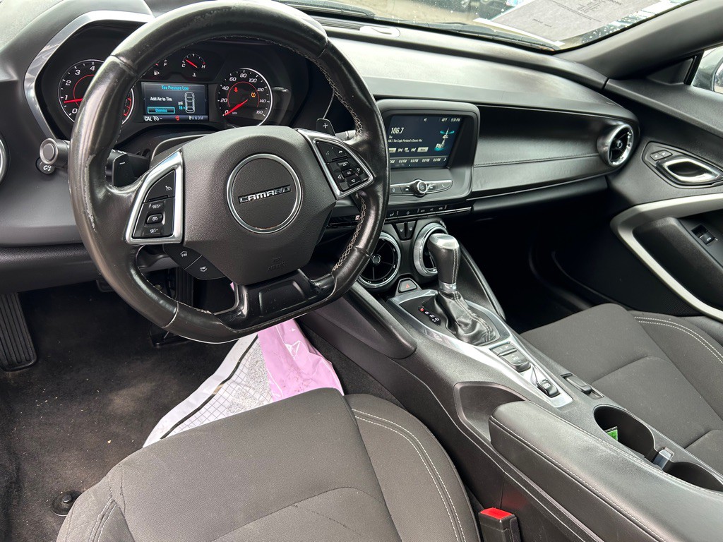 2016 Chevrolet Camaro Image 8