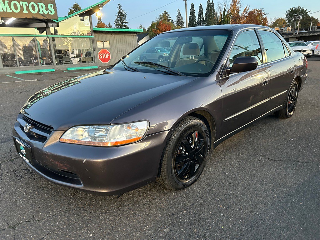 1999 Honda Accord Image 1