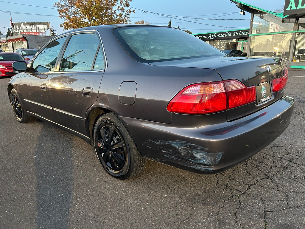 1999 Honda Accord Image 2