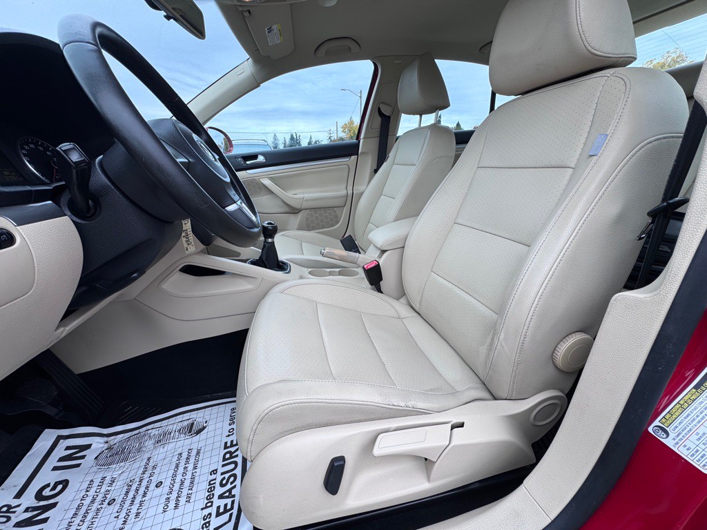 2010 Volkswagen Jetta Image 9