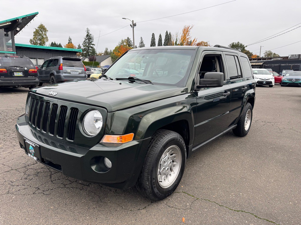 2010 Jeep Patriot Image 1