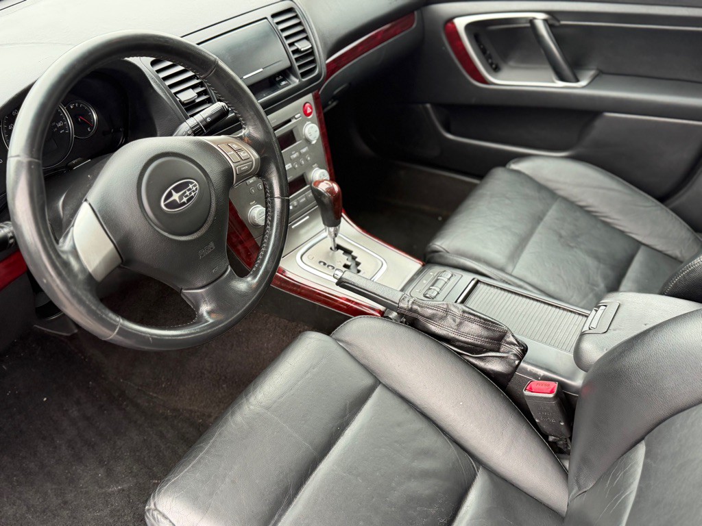2008 Subaru Outback Image 7
