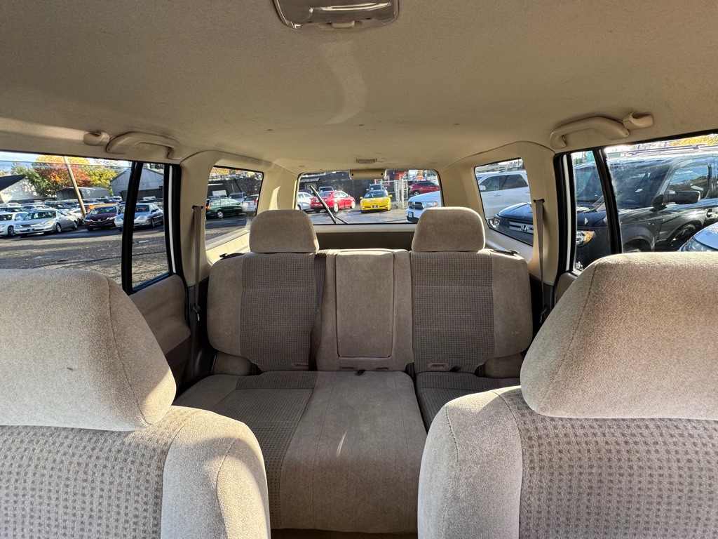 2000 Mitsubishi Montero Image 11