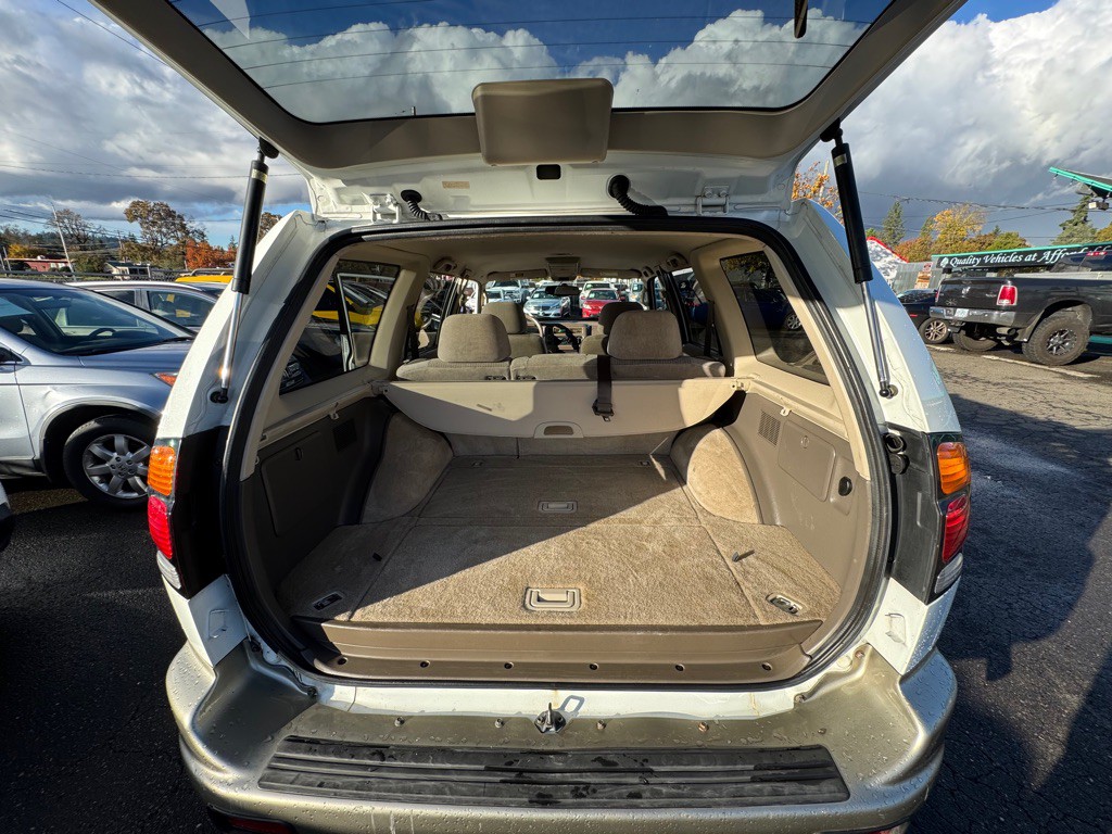 2000 Mitsubishi Montero Image 13