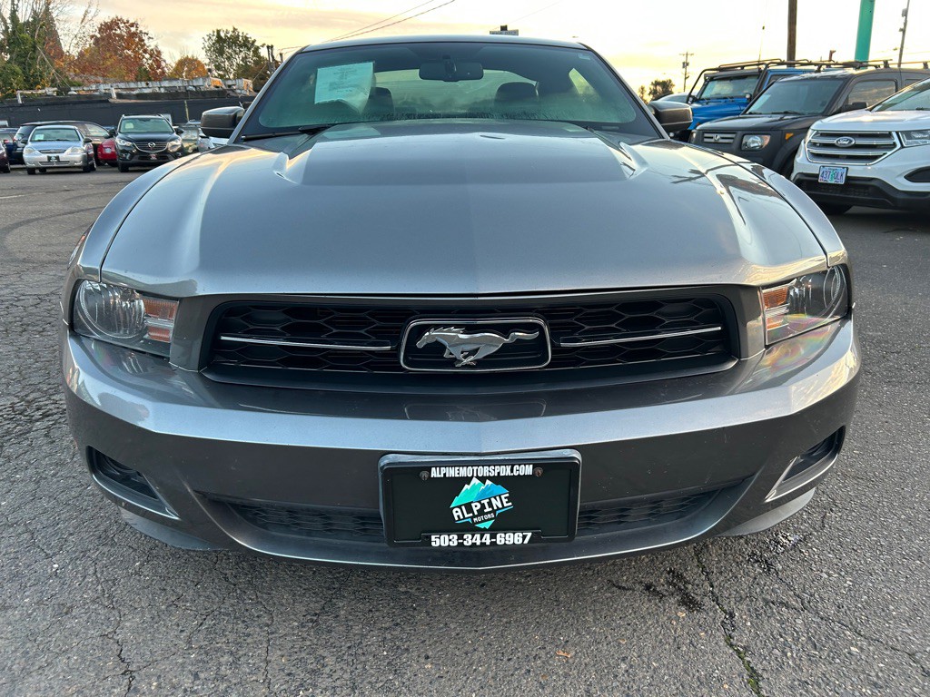 2010 Ford Mustang Image 6