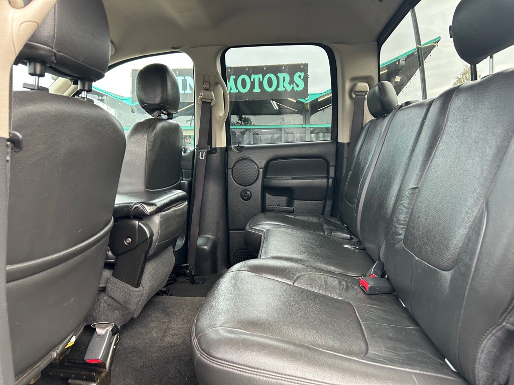 2004 Dodge Ram 1500 Image 8