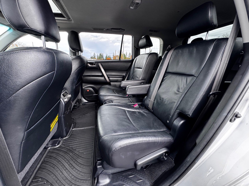 2009 Toyota Highlander Image 10