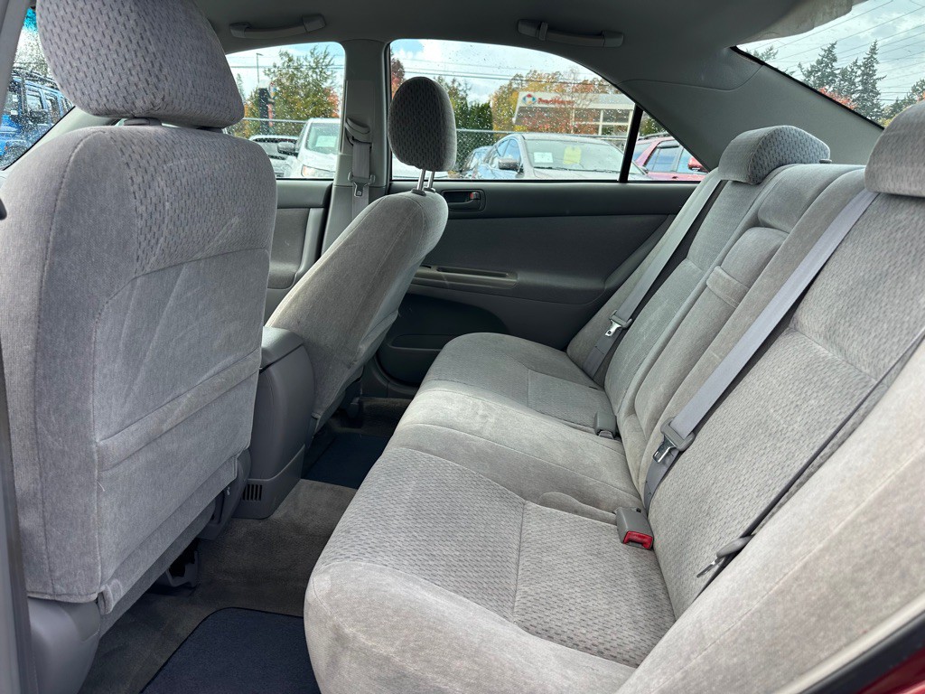 2003 Toyota Camry Image 8