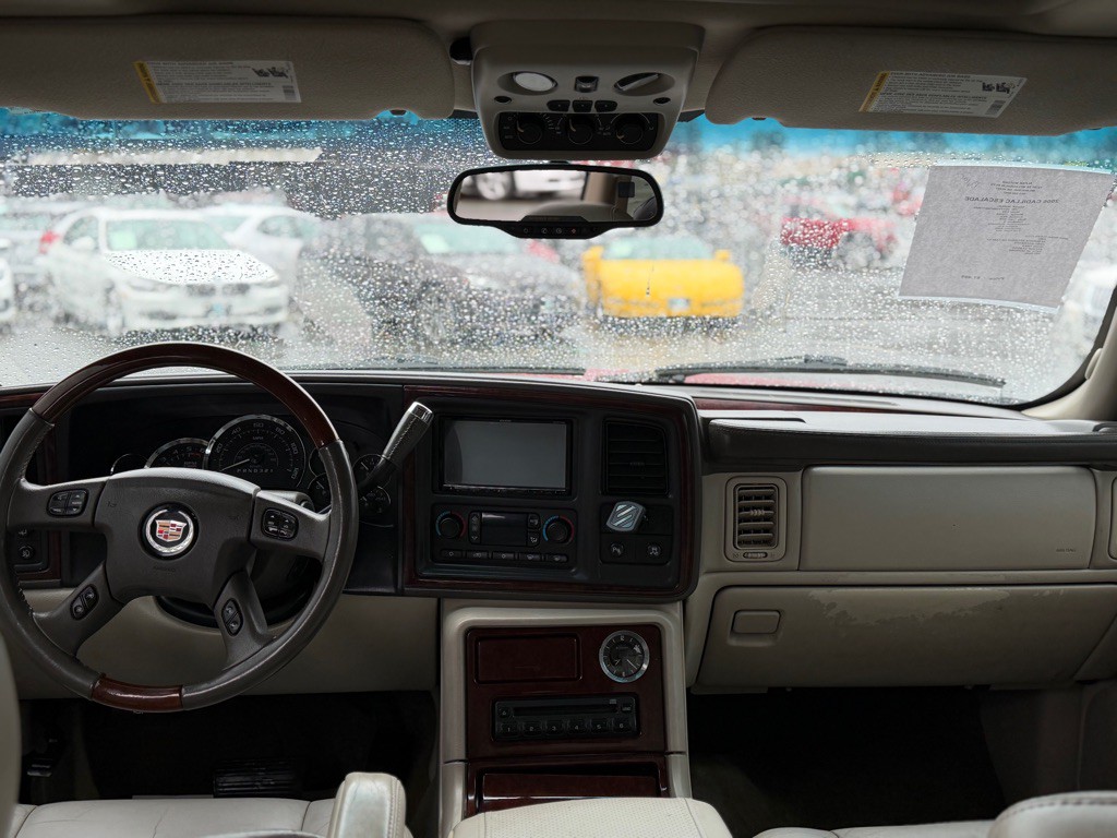 2006 Cadillac Escalade Image 9