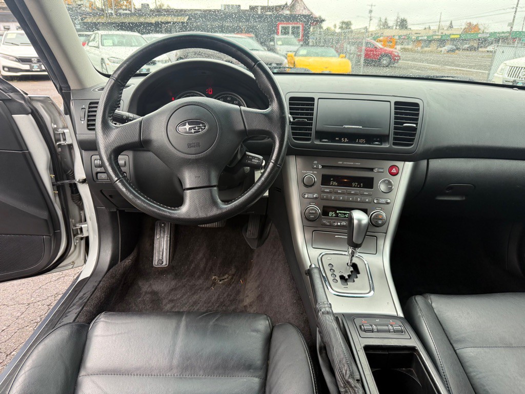 2006 Subaru Legacy Image 8