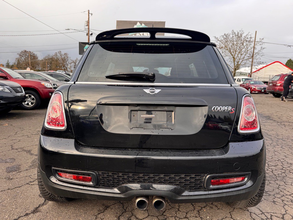 2013 MINI Cooper Image 4
