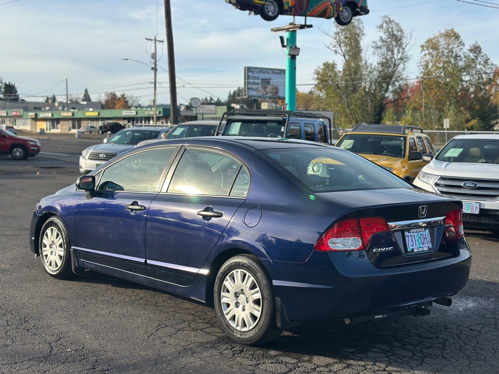 2011 Honda Civic Image 2