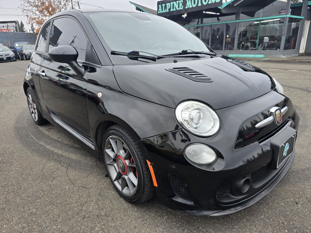 2015 FIAT 500 Image 7