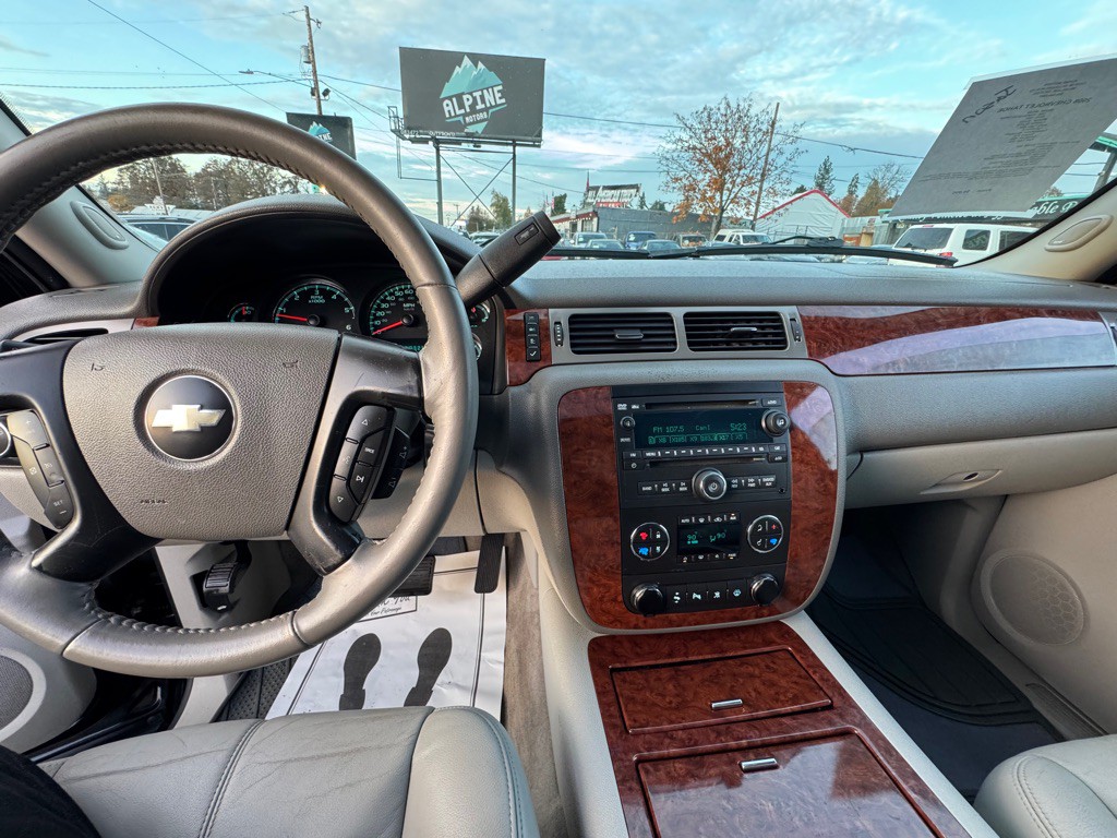 2008 Chevrolet Tahoe Image 10