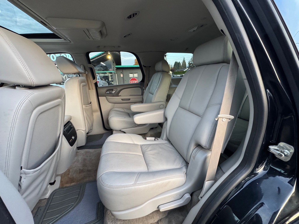 2008 Chevrolet Tahoe Image 12