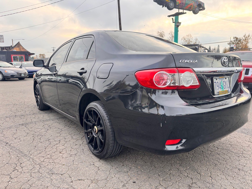 2013 Toyota Corolla Image 3