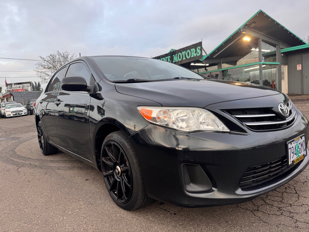 2013 Toyota Corolla Image 7