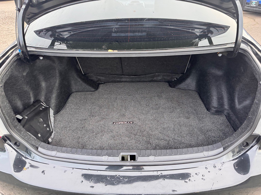 2013 Toyota Corolla Image 13