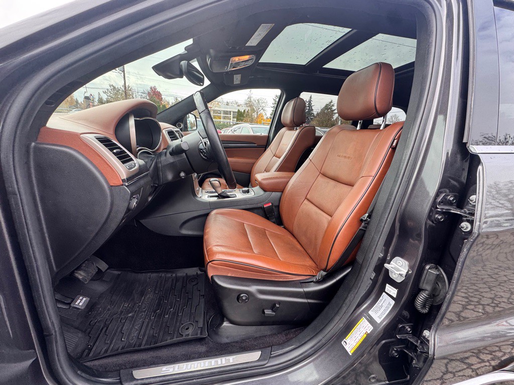 2017 Jeep Grand Cherokee Image 11