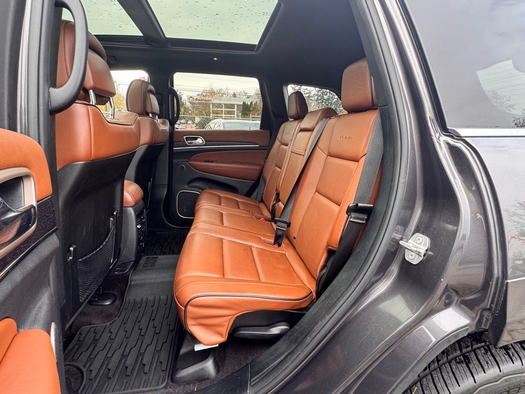 2017 Jeep Grand Cherokee Image 14