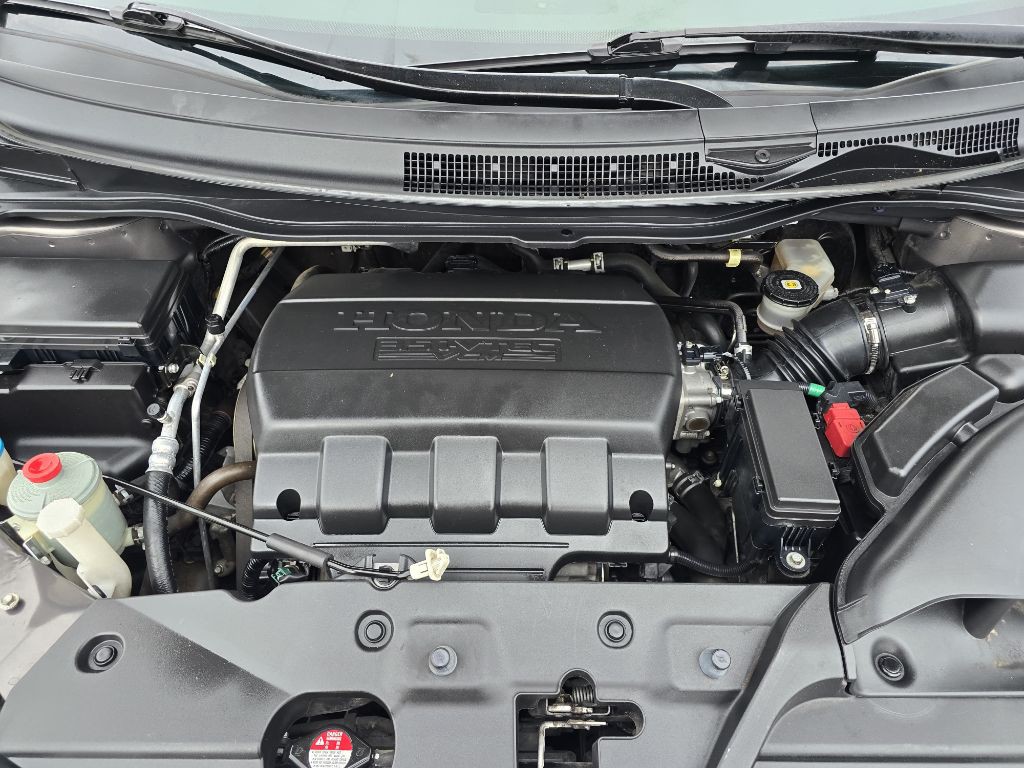 2012 Honda Odyssey Image 18
