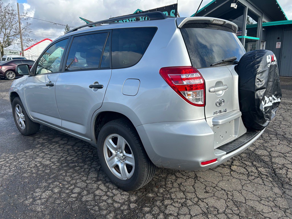 2011 Toyota Rav4 Image 2