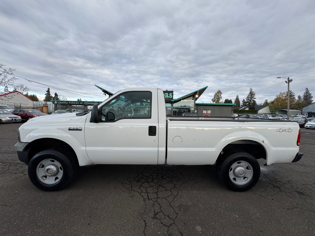 2005 Ford F-250 Image 2