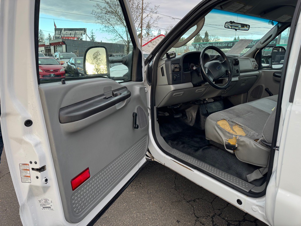 2005 Ford F-250 Image 8