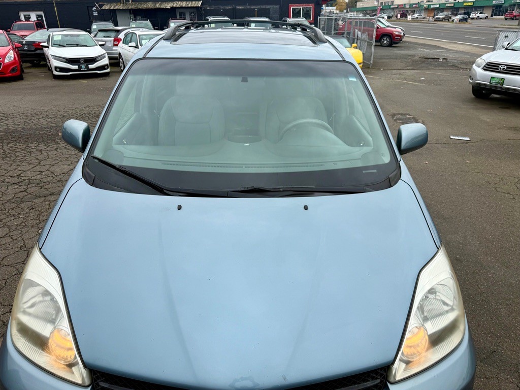 2005 Toyota Sienna Image 9