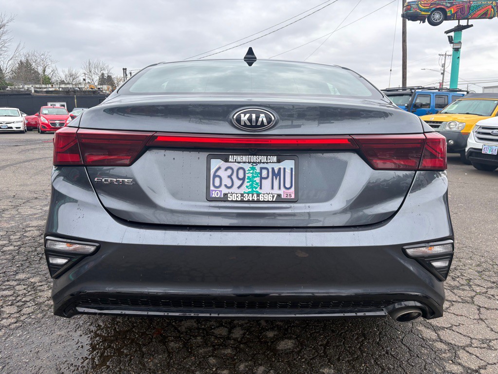 2021 Kia Forte Image 3