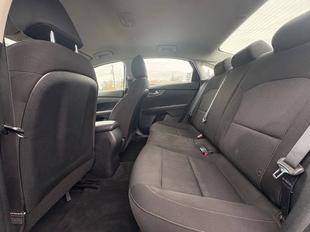 2021 Kia Forte Image 8