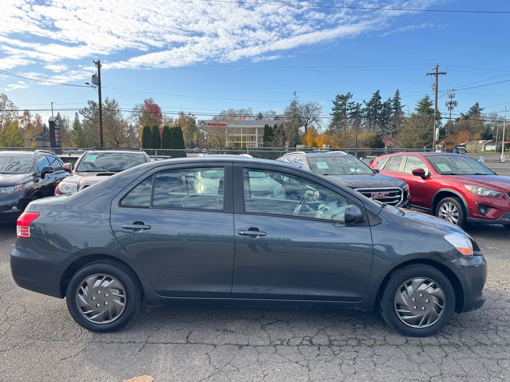 2008 Toyota Yaris Image 5