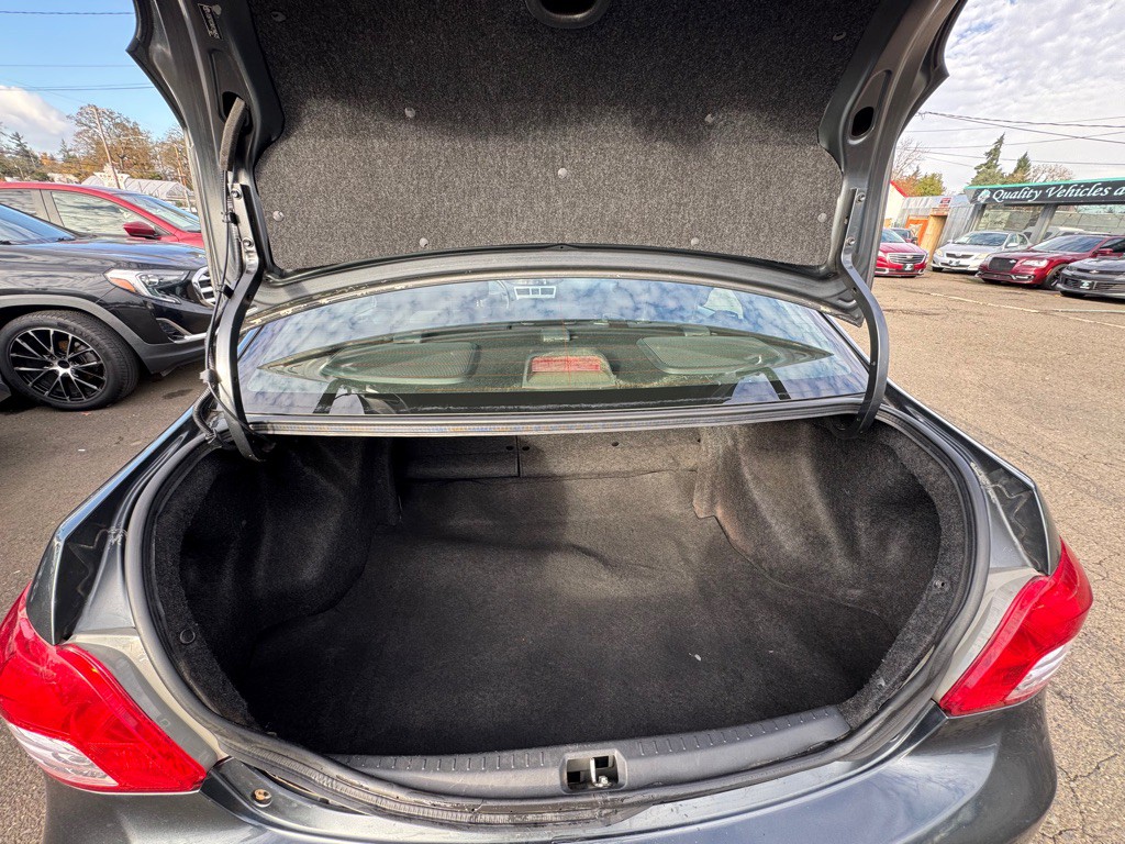 2008 Toyota Yaris Image 12