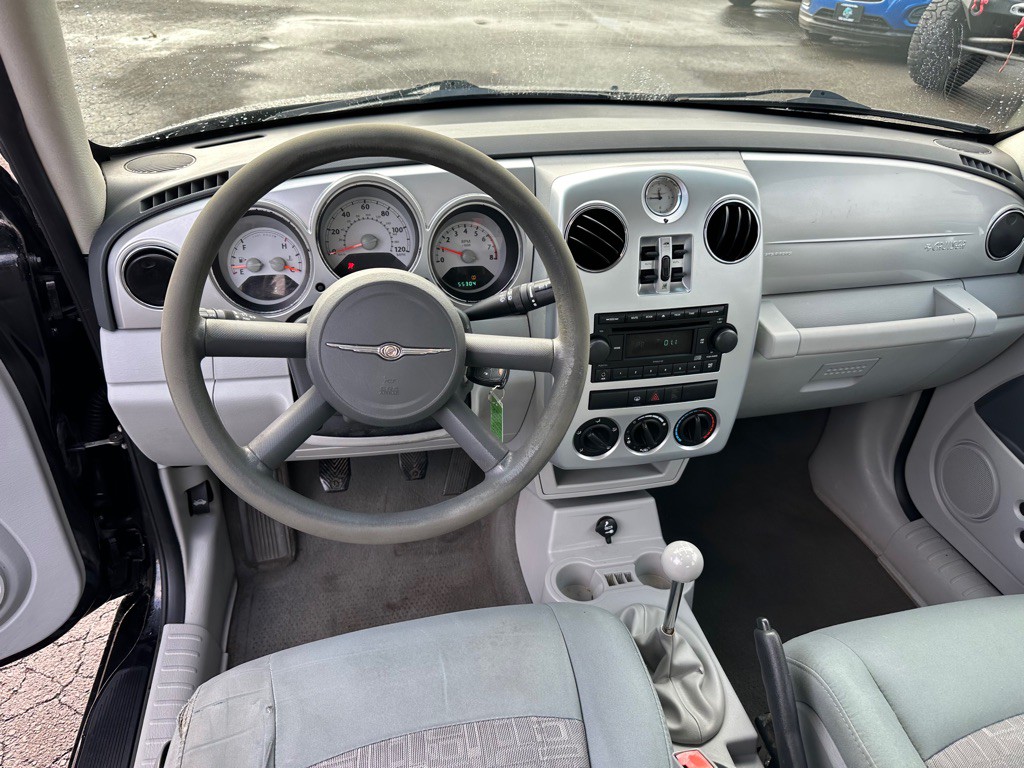 2008 Chrysler PT Cruiser Image 9