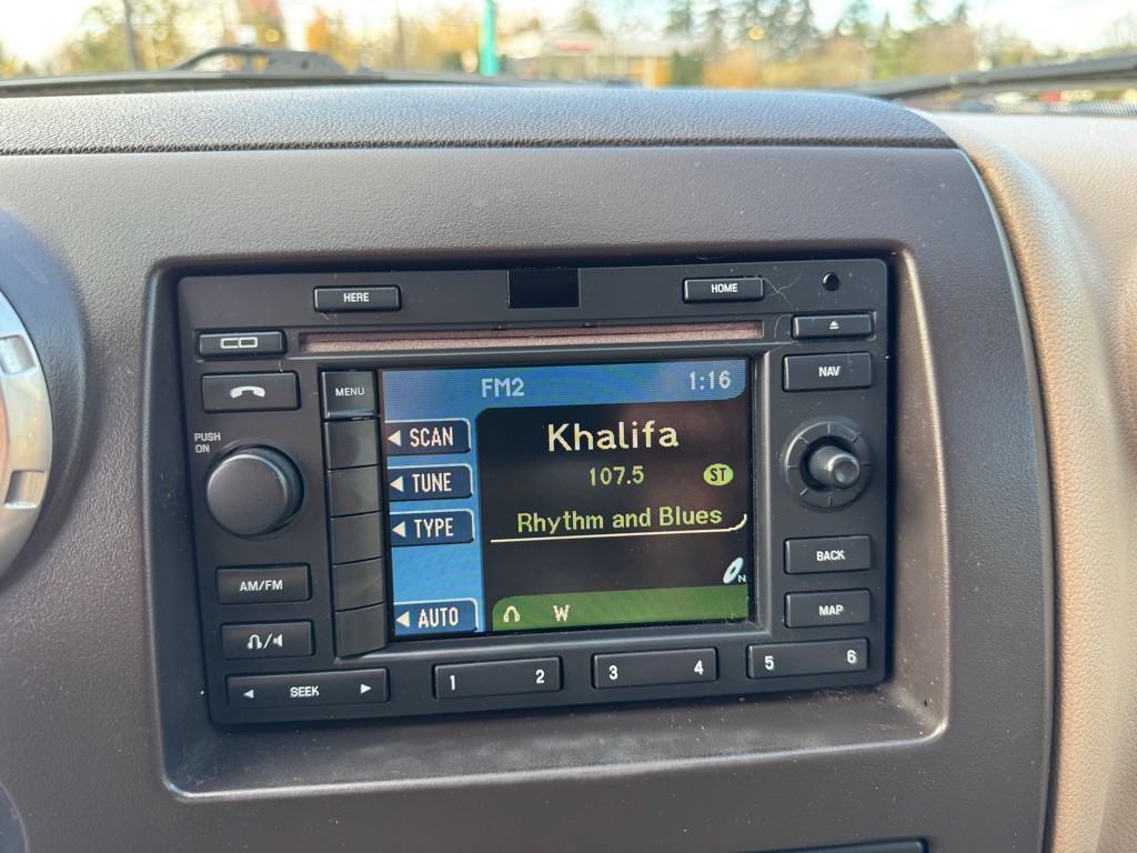 2003 Ford Expedition Image 18