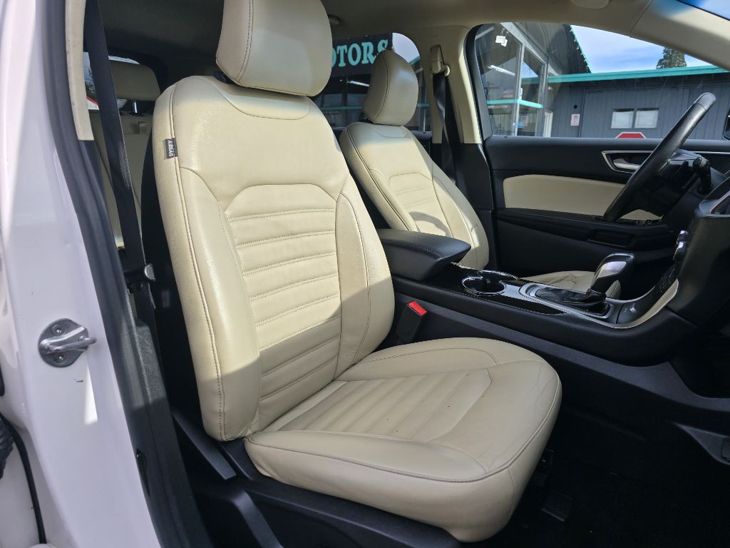 2015 Ford Edge Image 11