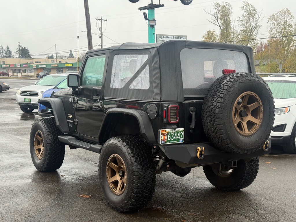 2012 Jeep Wrangler Image 4