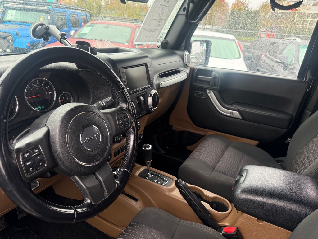 2012 Jeep Wrangler Image 6