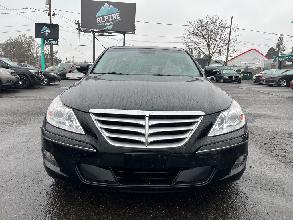 2011 Hyundai Genesis Image 8