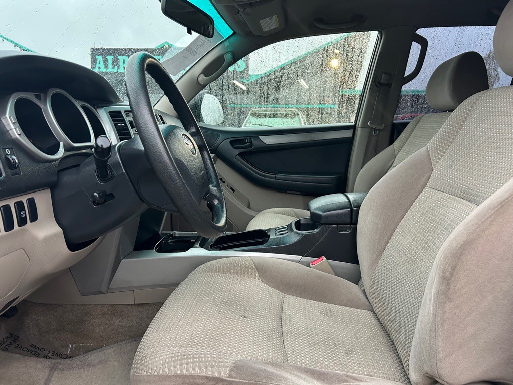 2005 Toyota 4Runner Image 7