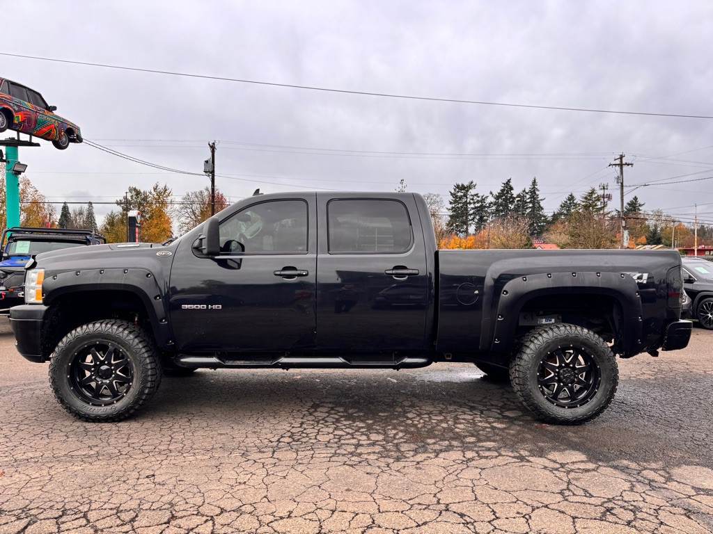 2012 Chevrolet Silverado 1500 Image 2