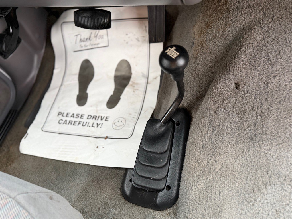 1995 Ford F-250 Image 12