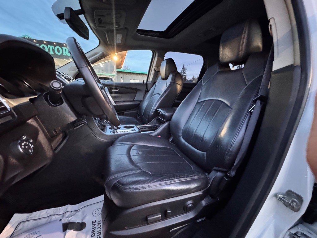 2009 GMC Acadia Image 8