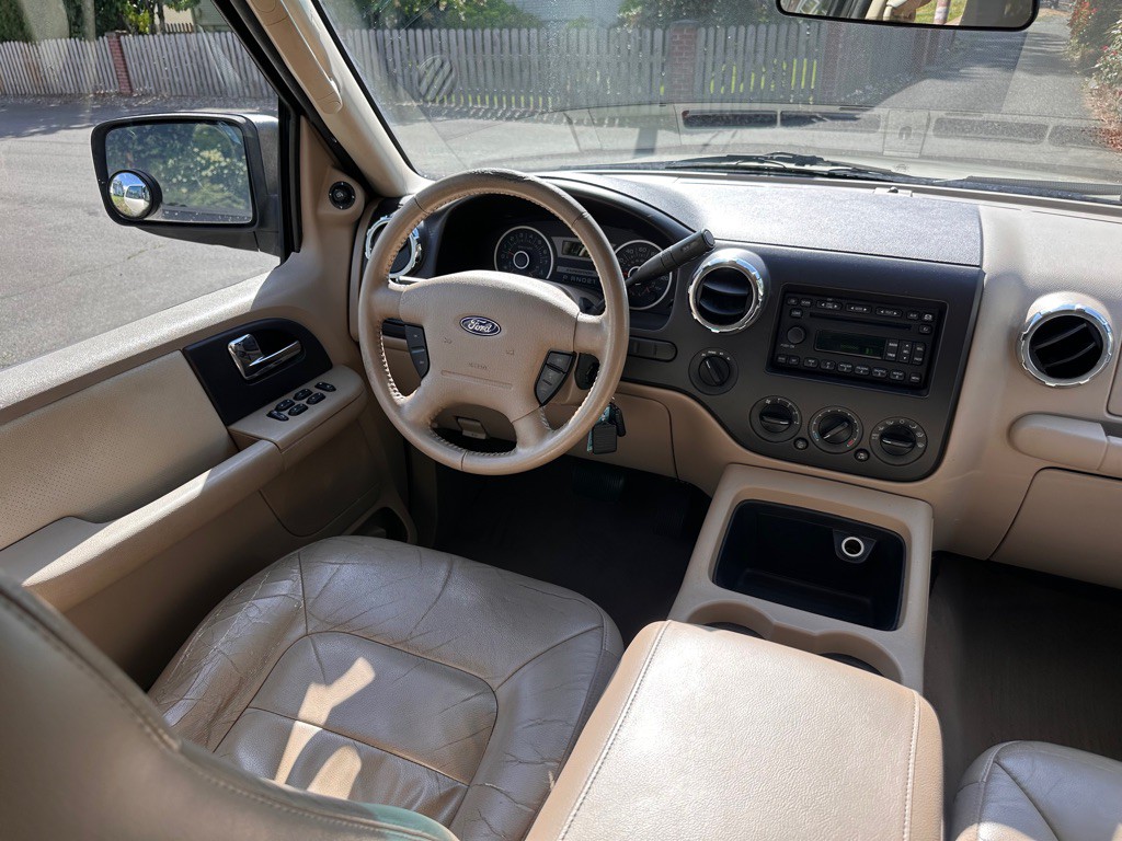 2006 Ford Expedition Image 6
