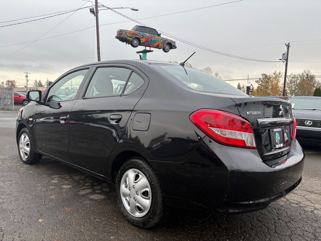 2017 Mitsubishi Mirage Image 2
