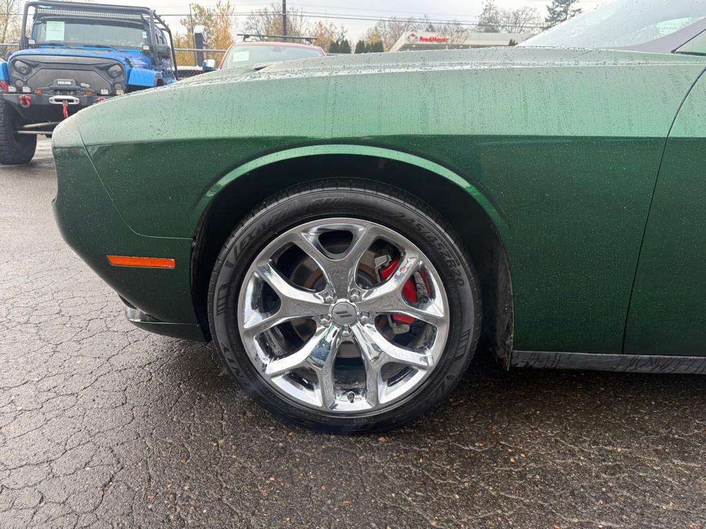 2018 Dodge Challenger Image 2