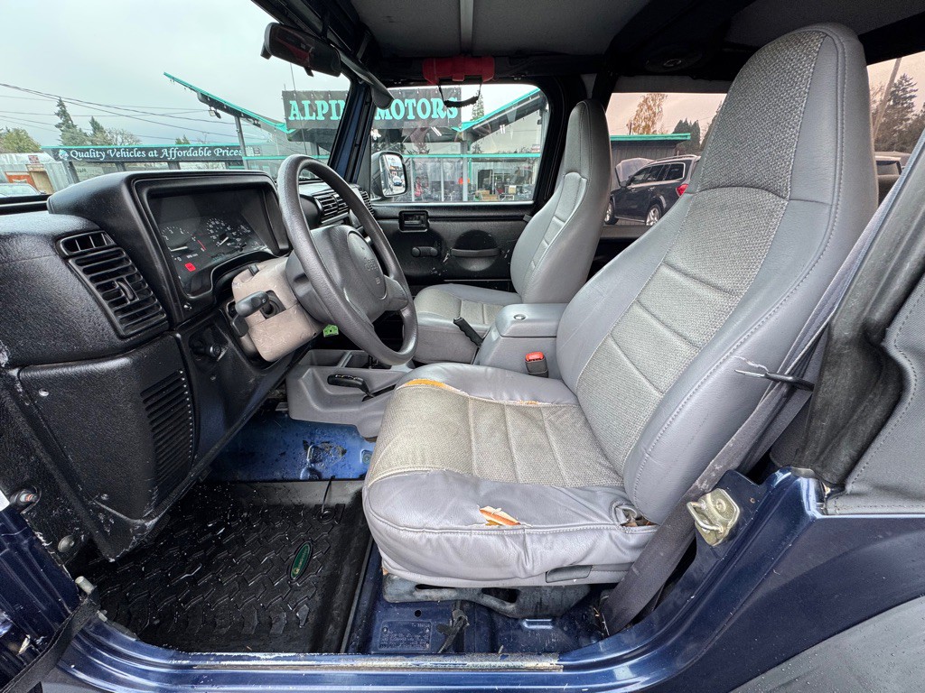 1997 Jeep Wrangler Image 8