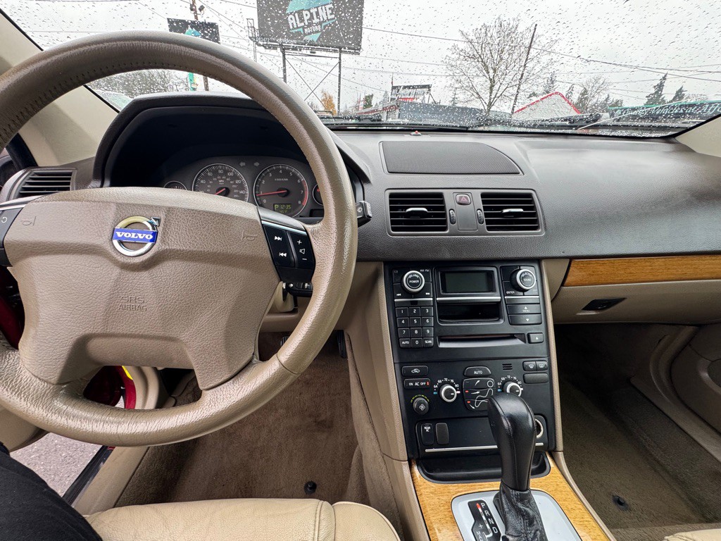 2007 Volvo XC90 Image 9