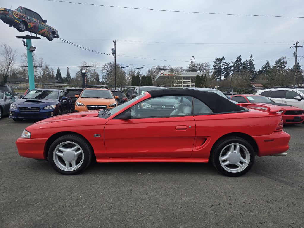 1994 Ford Mustang Image 2