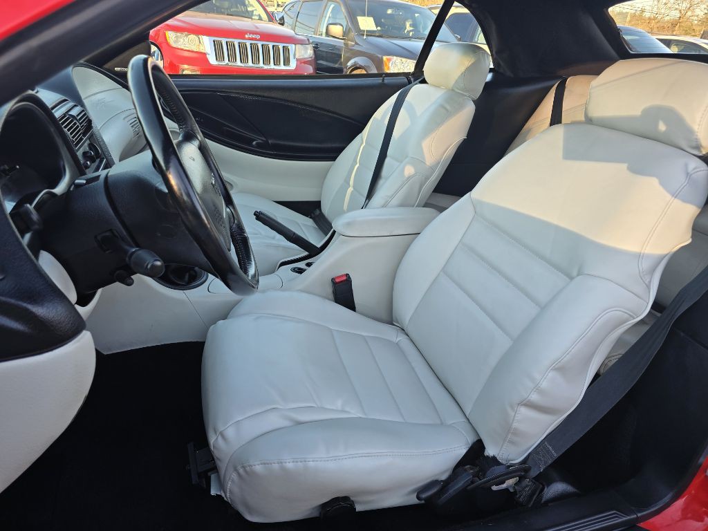 1994 Ford Mustang Image 11